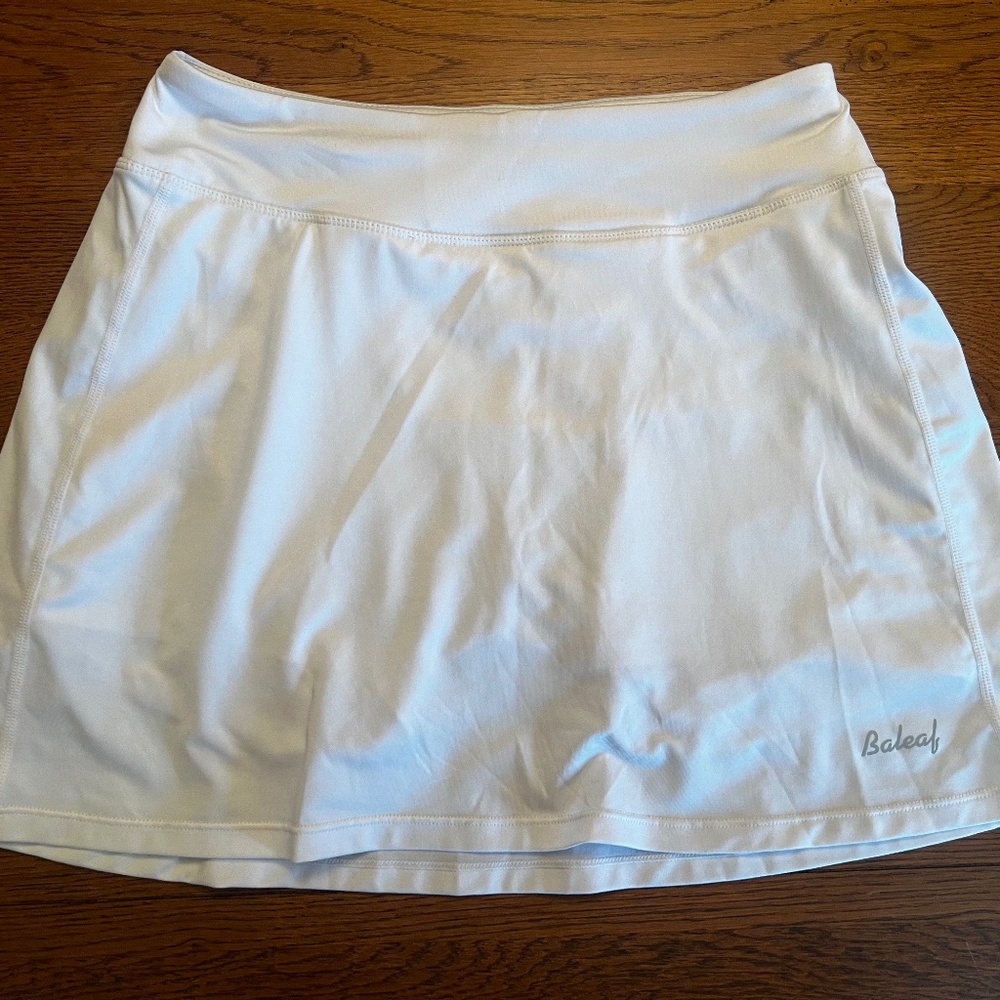 Baleaf Tennis Skort with Waist Pocket and Two Inner Side Pockets - Size M